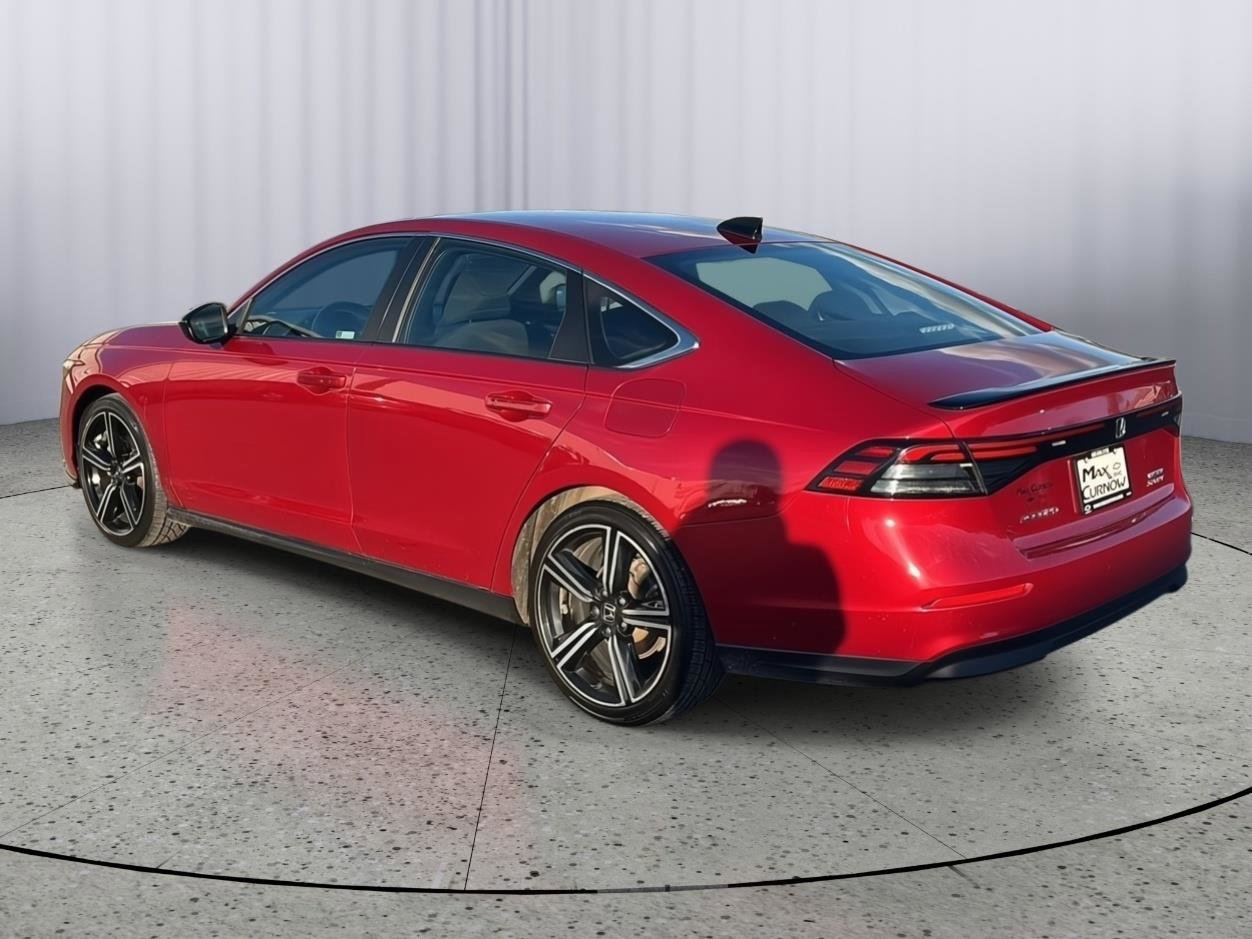 Used 2023 Honda Accord Sport image 3