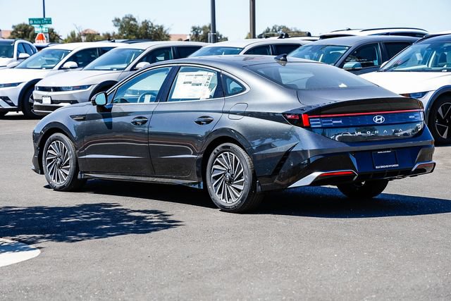 New 2026 Hyundai Sonata Limited FWD image 2