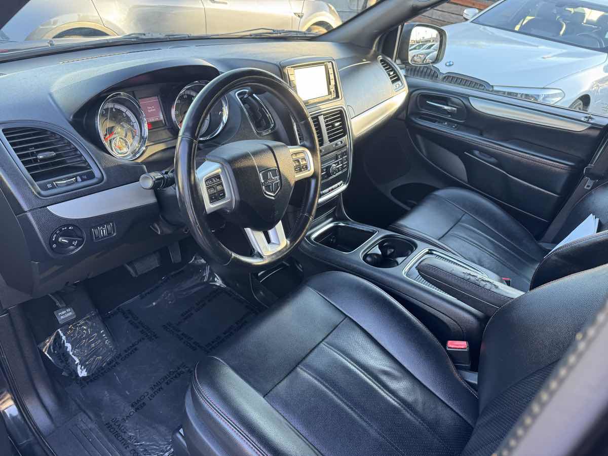 Used 2019 Dodge Grand Caravan GT image 14