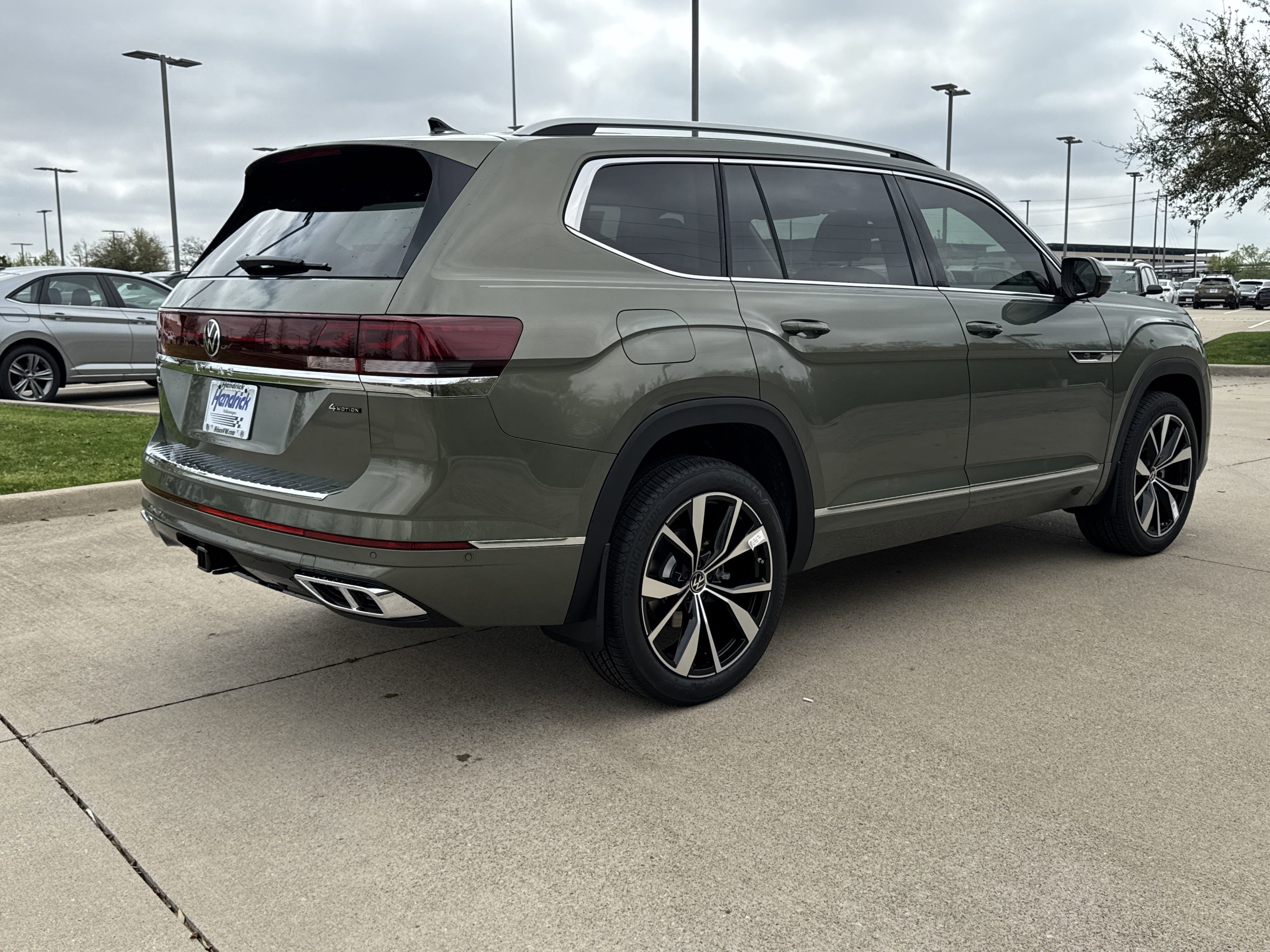 New 2026 Volkswagen Atlas SEL Premium R-Line image 5