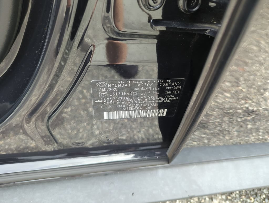 Used 2025 Hyundai Sonata SE FWD image 48