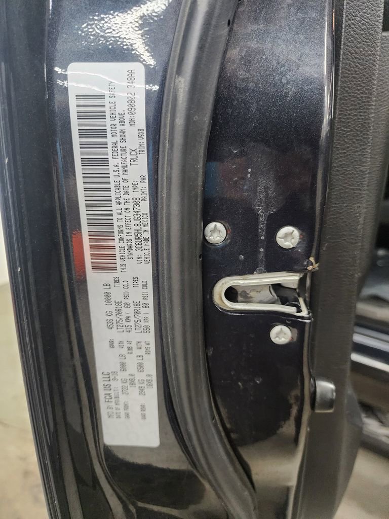 Used 2018 RAM 2500 Tradesman w/ Chrome Appearance Group image 40