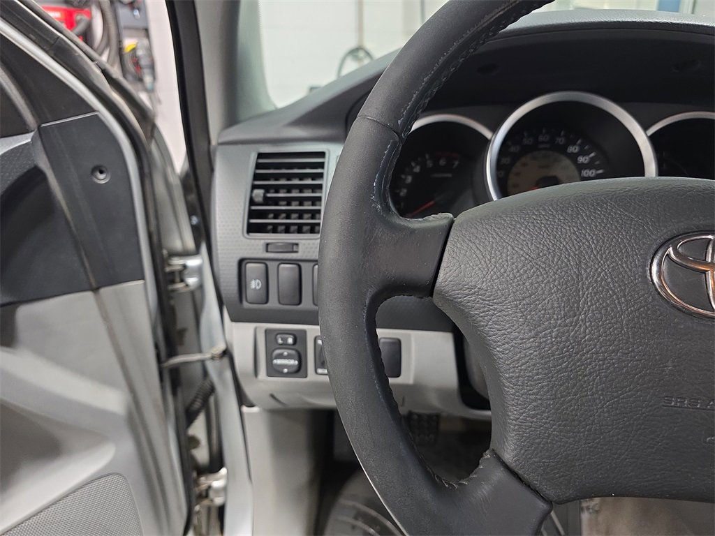 Used 2005 Toyota Tacoma 4x4 Access Cab image 16