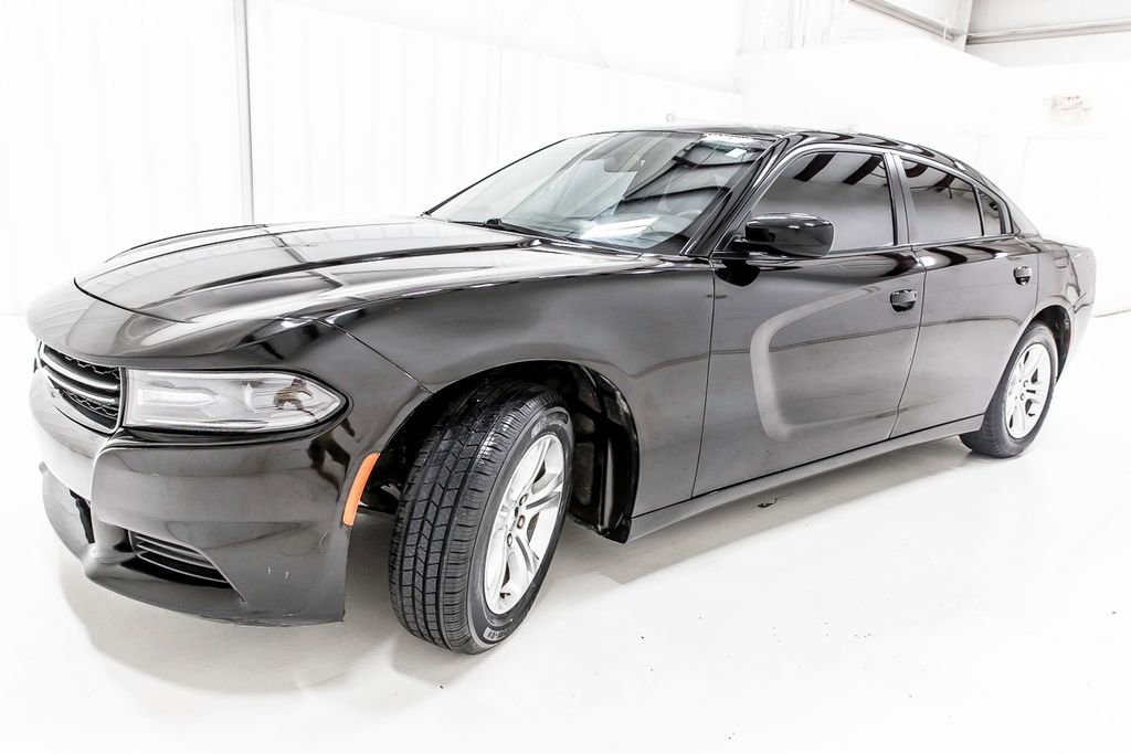 Used 2021 Dodge Charger SXT w/ Leather Interior Group RWD image 2