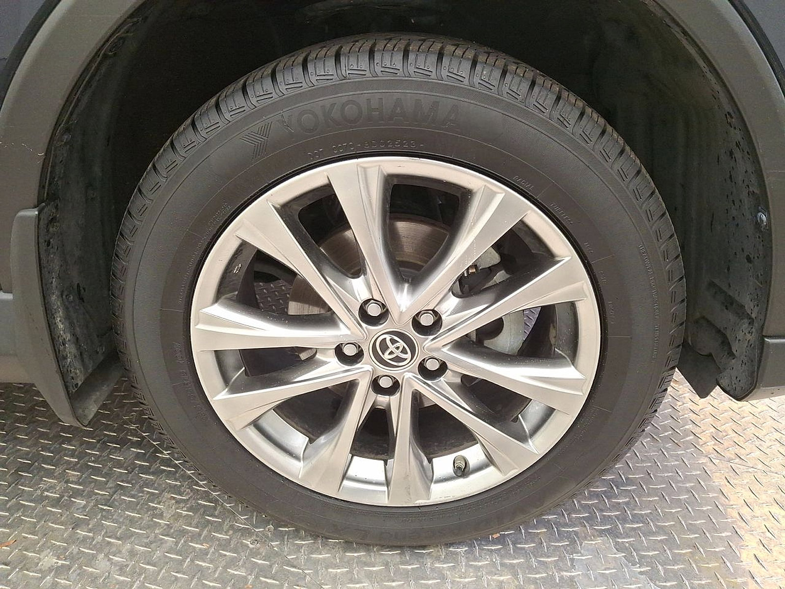 Certified 2018 Toyota RAV4 Limited image 27