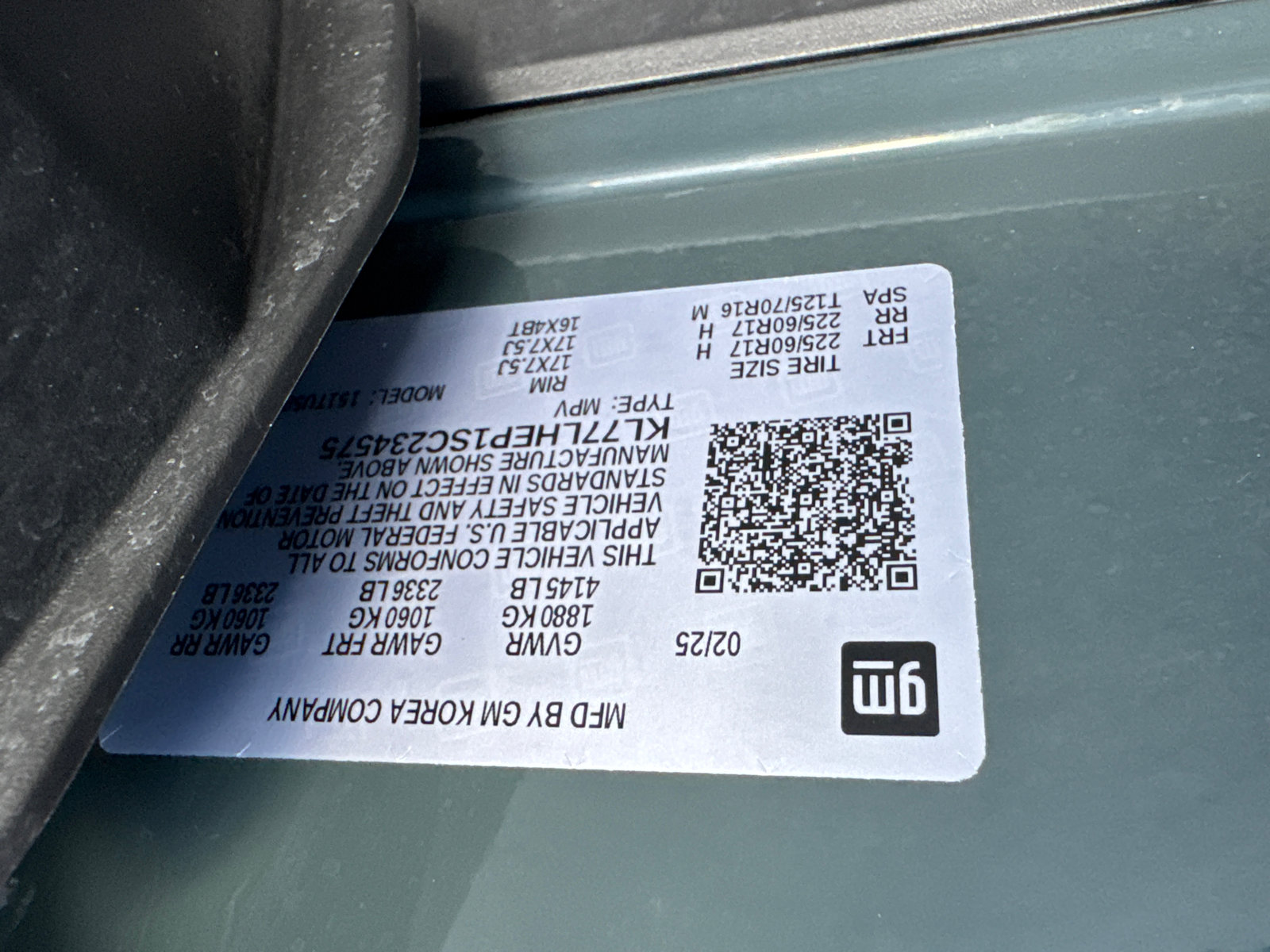 Used 2025 Chevrolet Trax LT FWD image 34