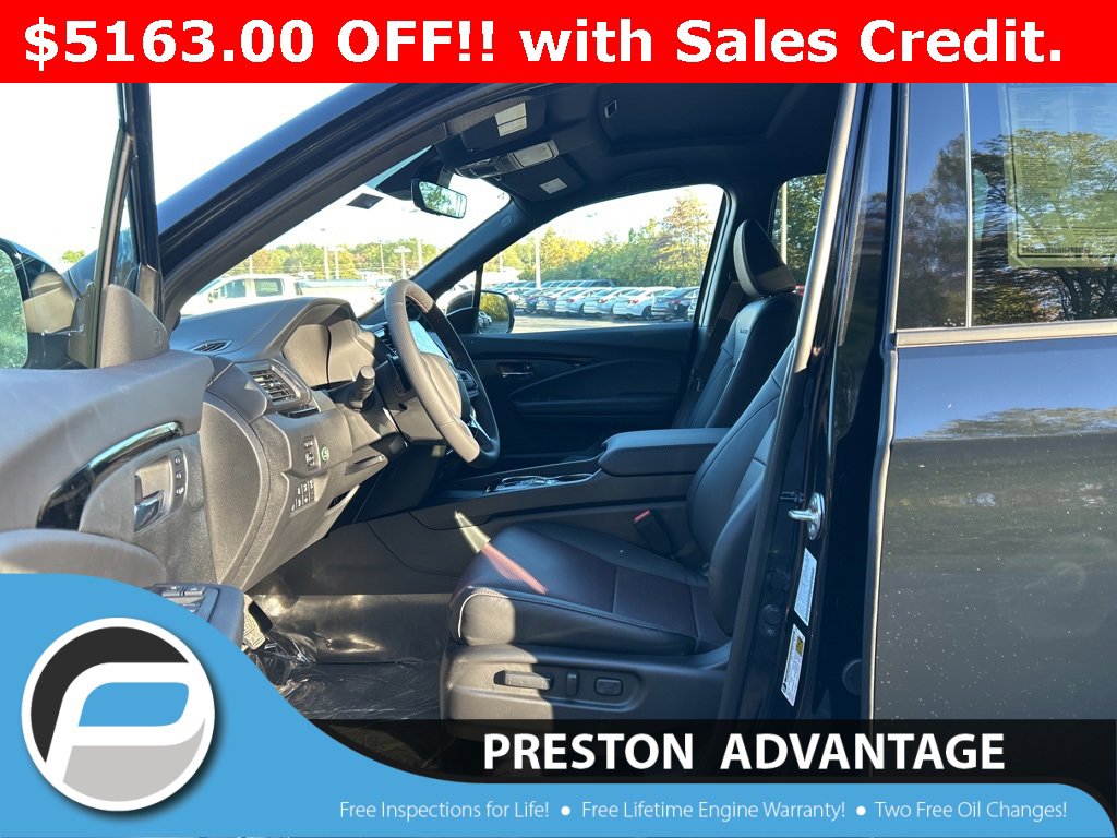 New 2026 Honda Ridgeline Black Edition image 9