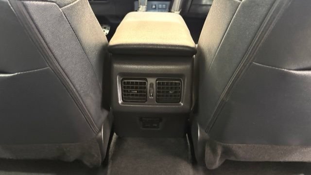 Used 2025 Toyota Camry SE FWD image 26