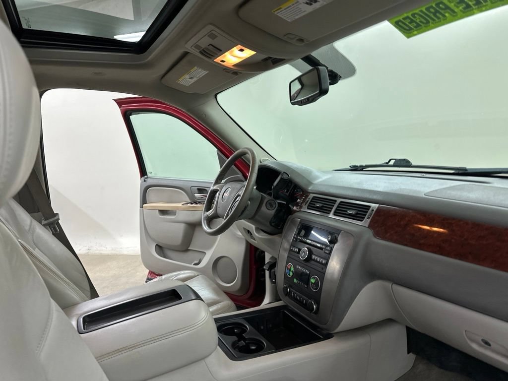 Used 2012 GMC Yukon SLT w/ SLT-2 Equipment Package AWD/4WD image 19