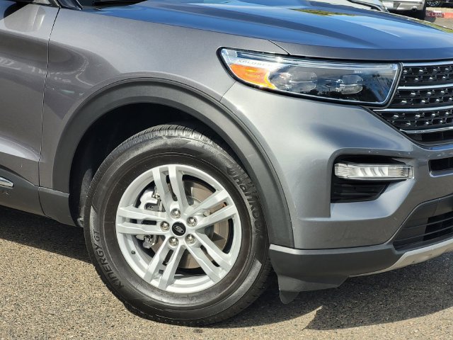 Certified 2023 Ford Explorer XLT w/ Equipment Group 202A RWD image 6