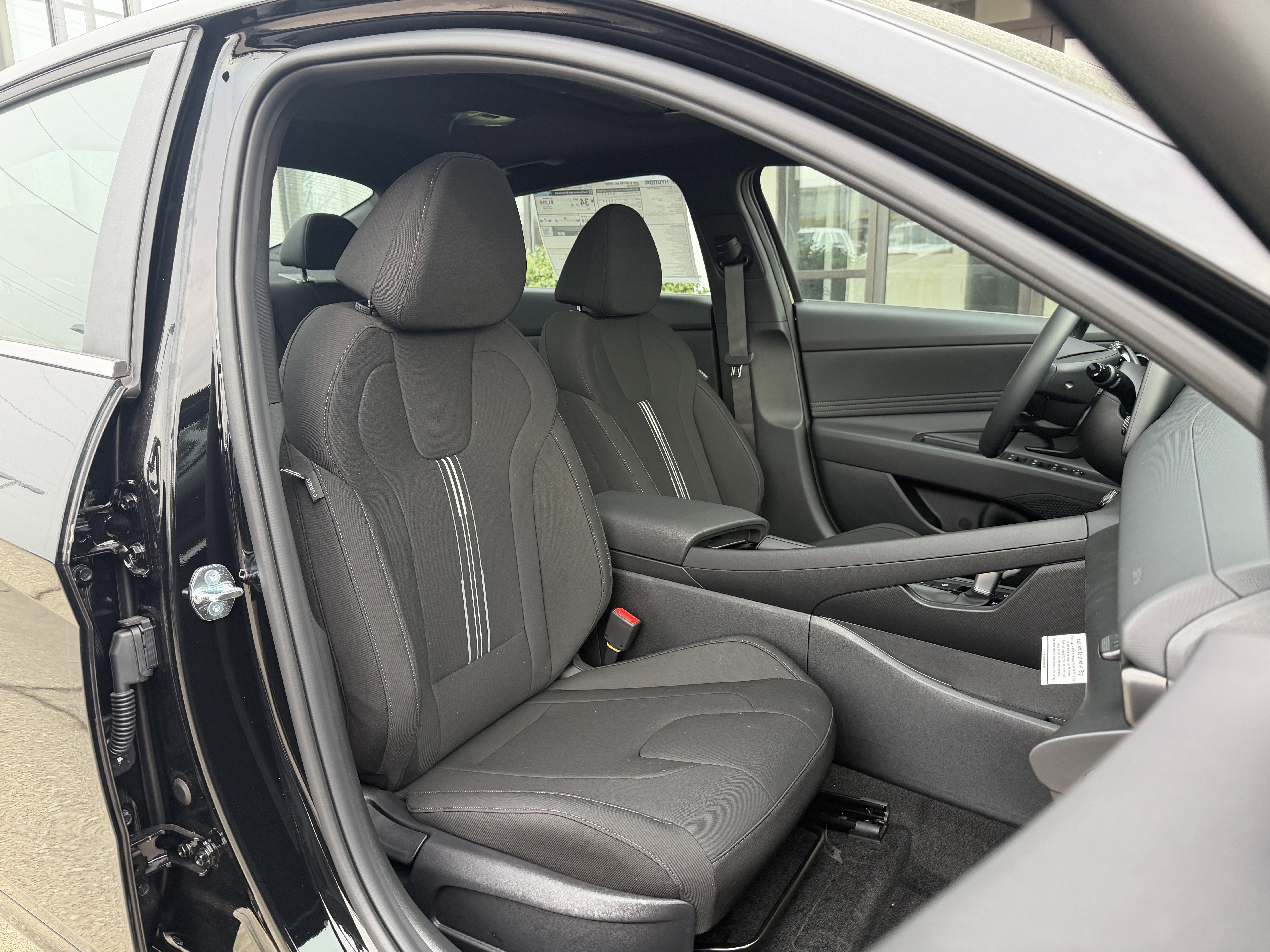 New 2026 Hyundai Elantra SEL Sport FWD image 16