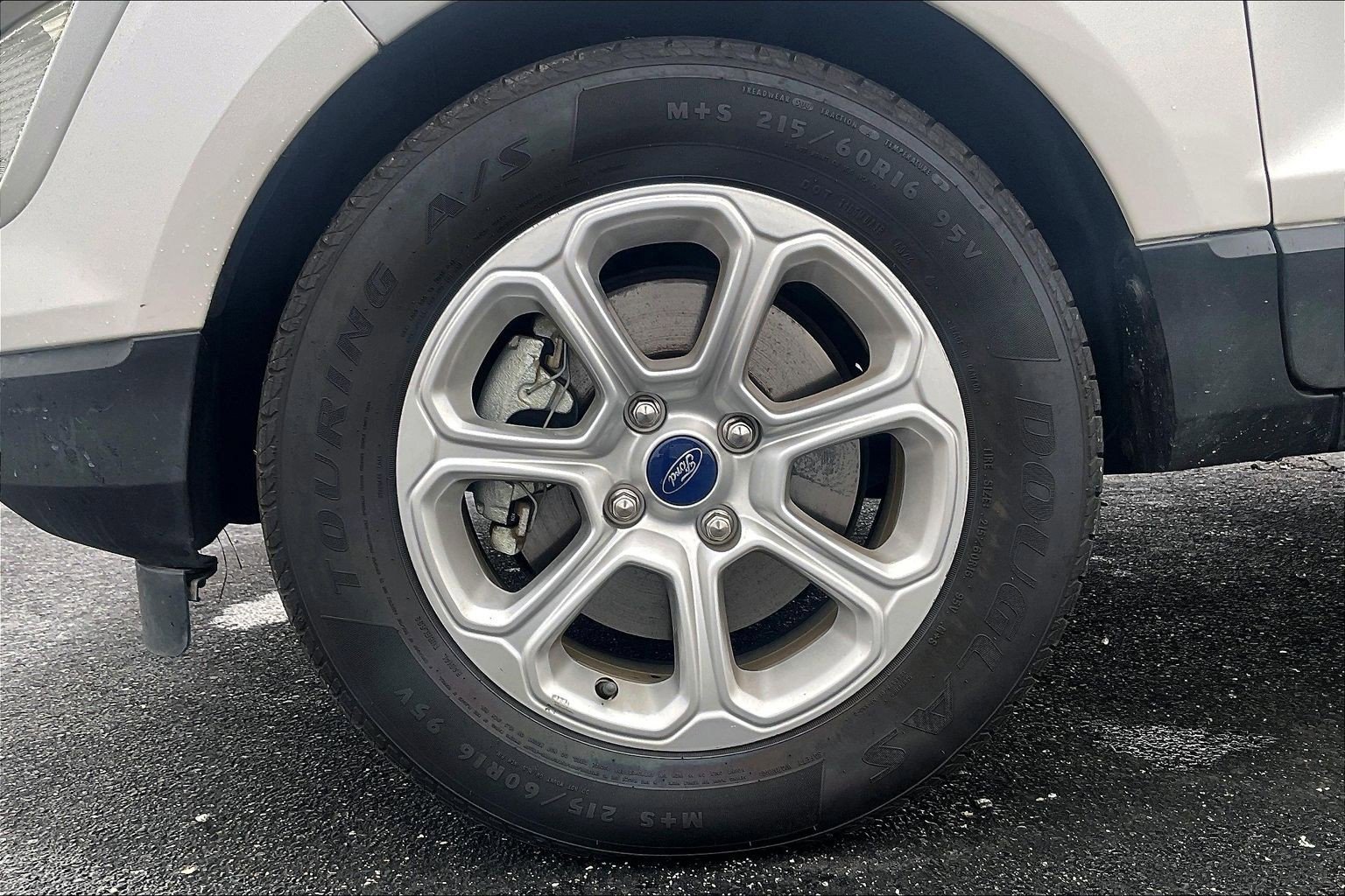 Used 2021 Ford EcoSport SE image 9