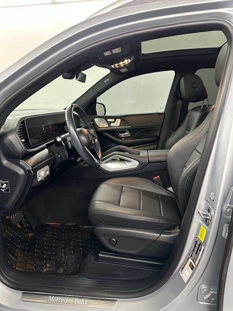Used 2024 Mercedes-Benz GLE 450 4MATIC w/ AMG Line Exterior image 11
