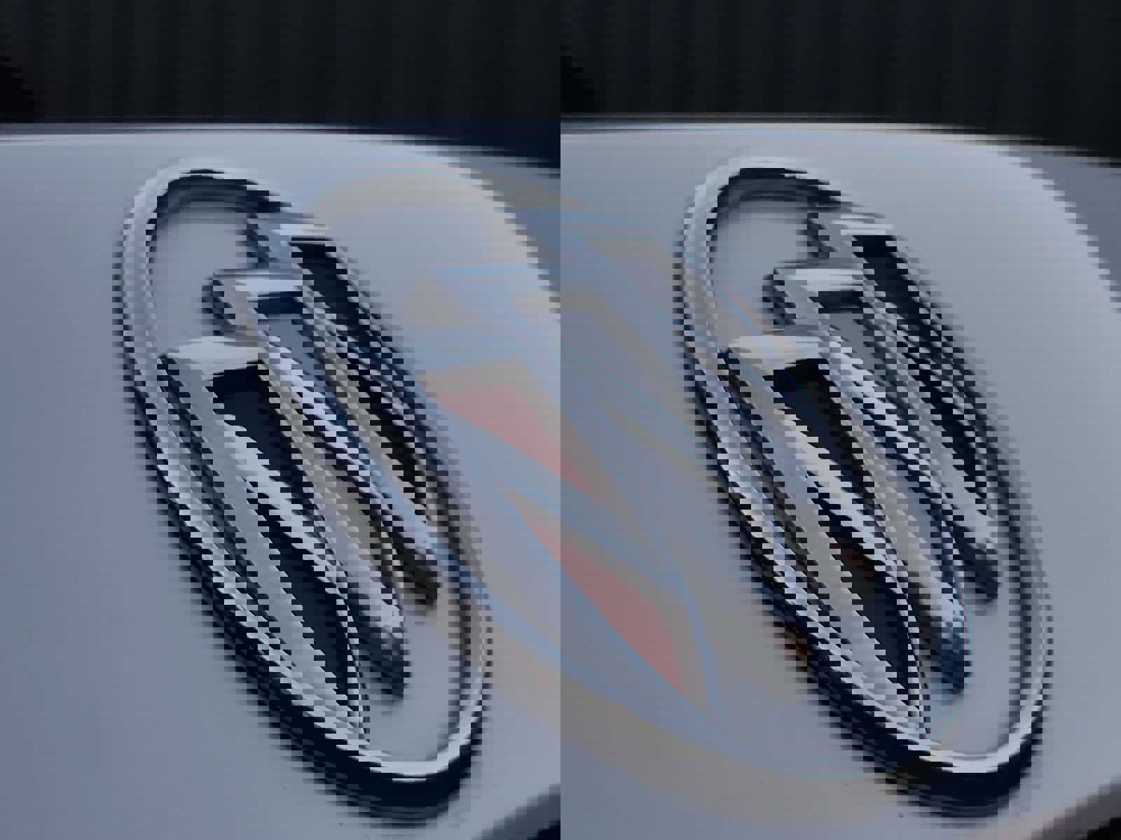 Used 2023 Buick Envision Essence w/ Sport Touring Package image 31