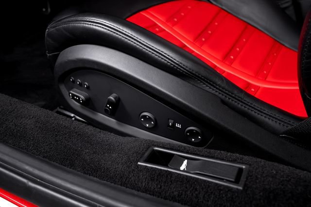 Used 2017 Ferrari 488 Spider RWD image 32