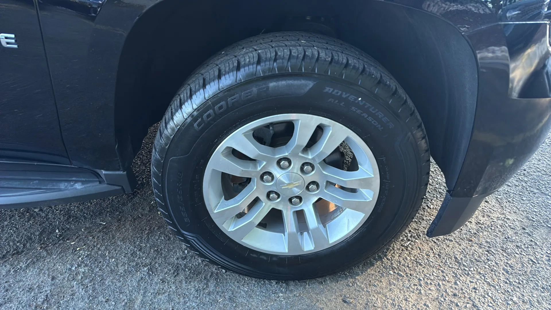 Used 2017 Chevrolet Tahoe LT AWD/4WD image 12
