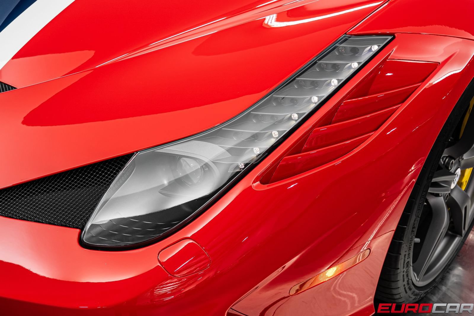 Used 2015 Ferrari 458 Speciale Coupe RWD image 12