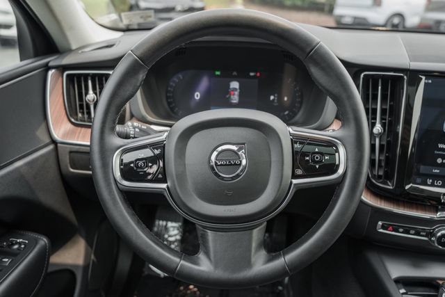 Certified 2023 Volvo XC60 B5 Plus w/ Climate Package AWD/4WD image 29