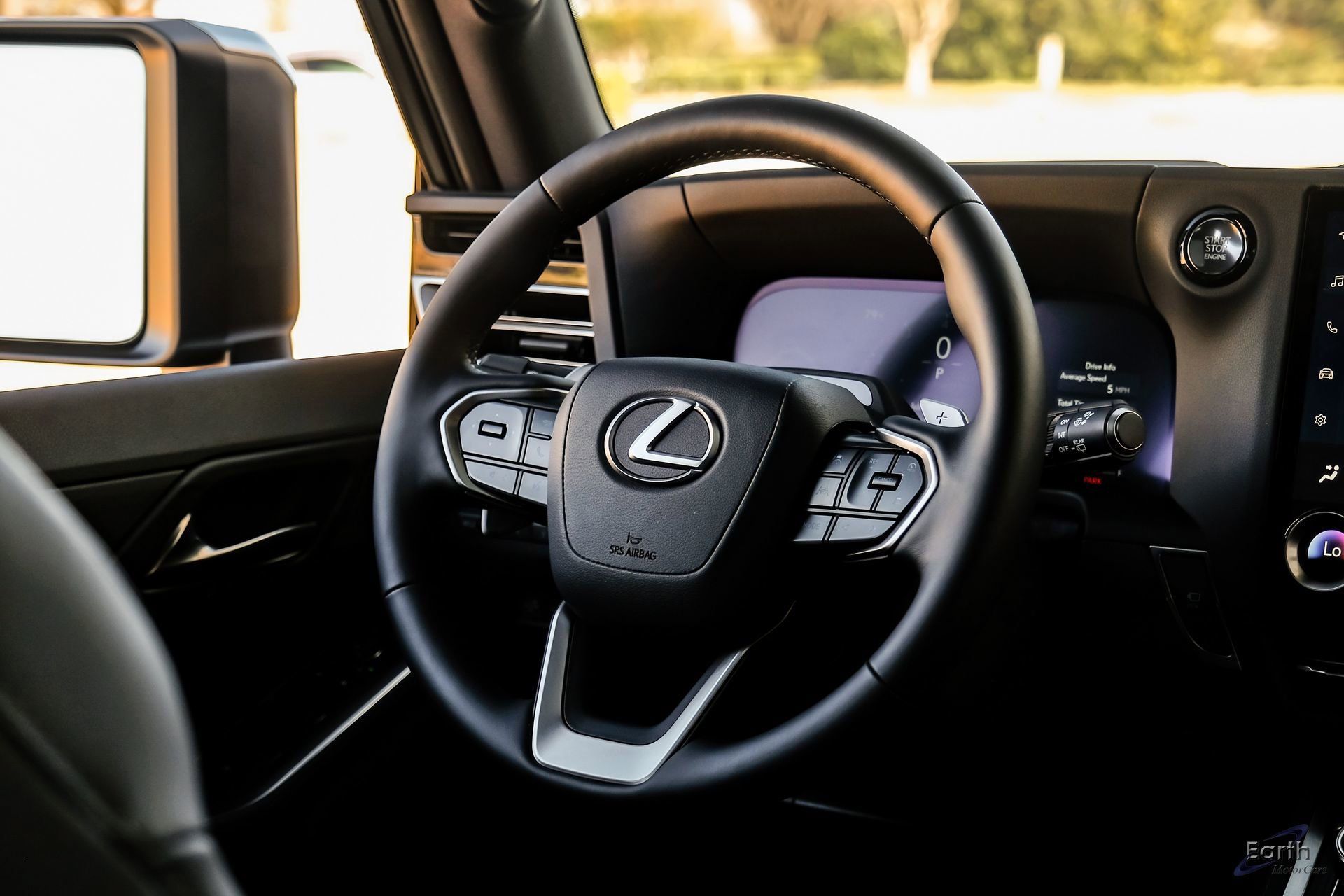 Used 2025 Lexus GX 550 550 Luxury+ HUD Traffic LIFTED w/ Accessory Package (2T) image 47