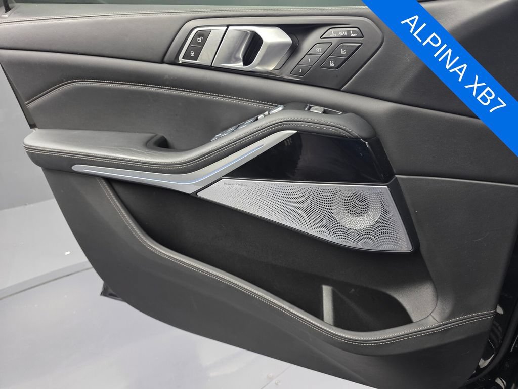 Used 2024 BMW ALPINA XB7 AWD/4WD image 28