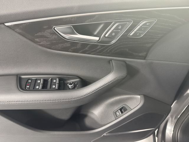 Used 2023 Audi Q7 2.0T Premium Plus w/ Premium Plus Package image 22