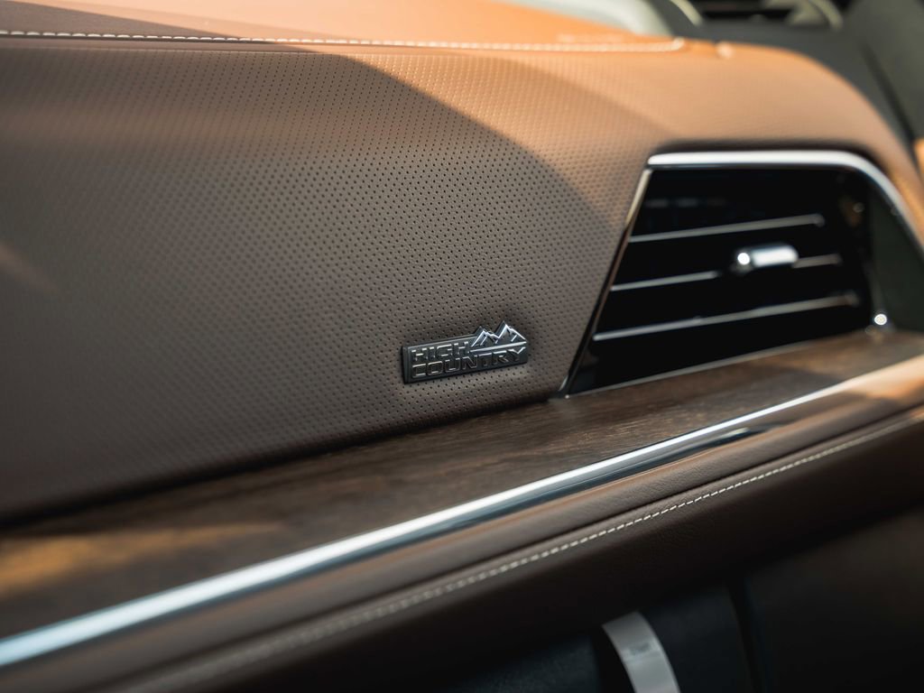 New 2026 Chevrolet Suburban High Country image 72