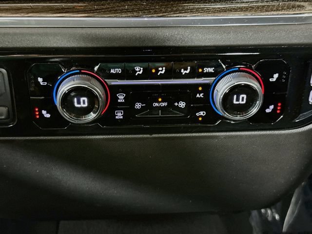 Used 2025 Chevrolet Silverado 1500 LT AWD/4WD image 16