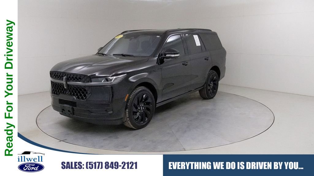 Used 2025 Lincoln Navigator Reserve w/ Jet Appearance Package