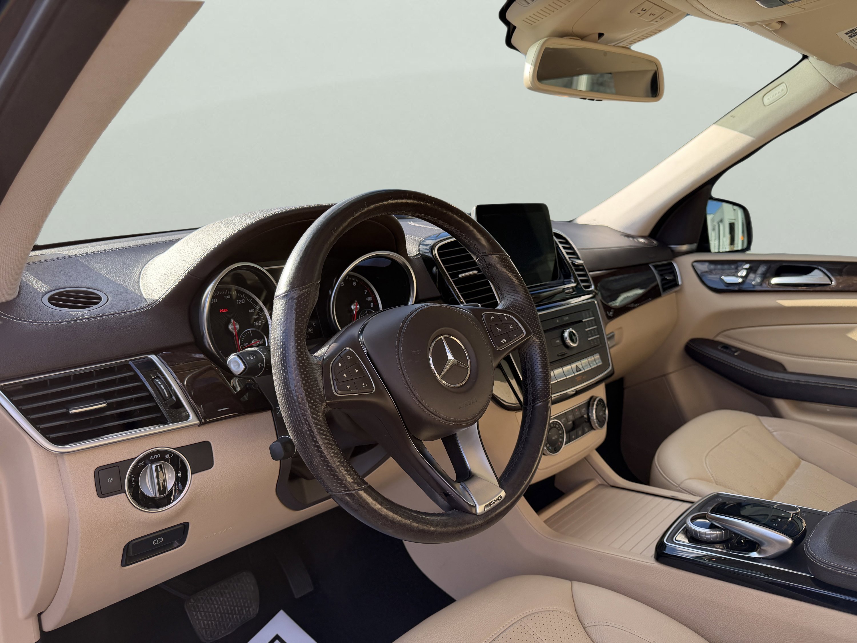 Used 2018 Mercedes-Benz GLS 450 4MATIC w/ Premium Package image 23