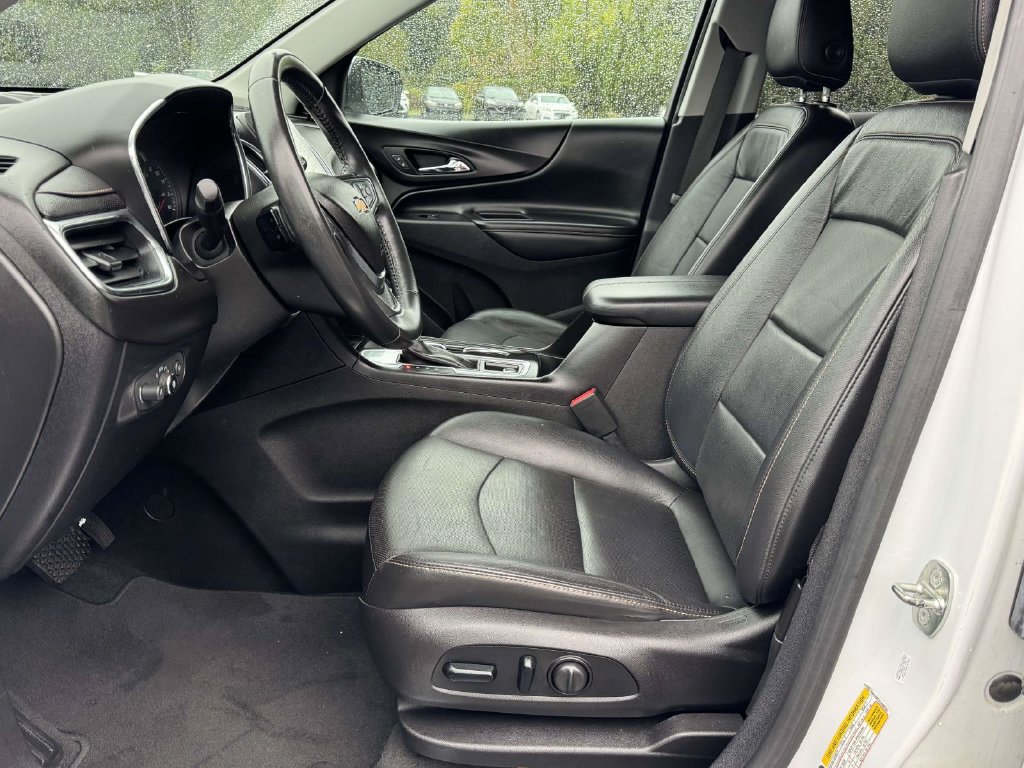 Used 2018 Chevrolet Equinox Premier FWD image 19