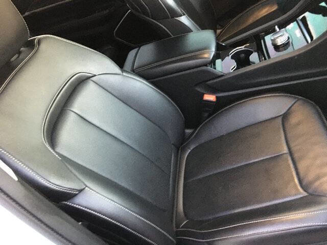 Used 2023 Jeep Grand Cherokee L Limited w/ Luxury Tech Group II image 29