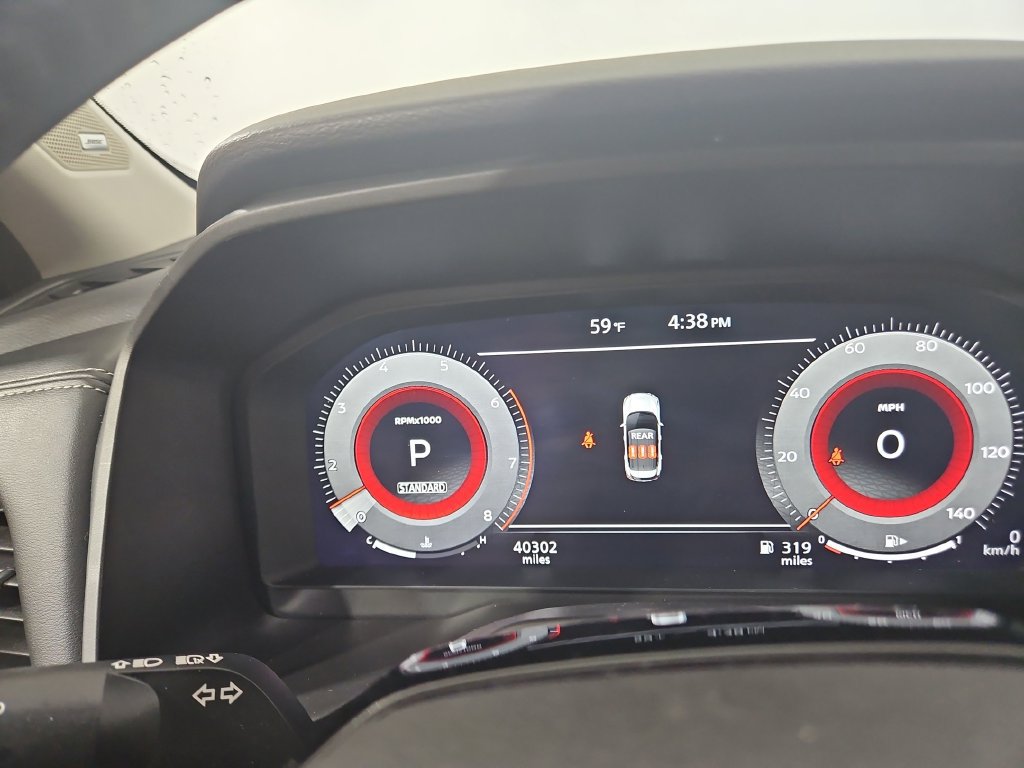 Certified 2025 Nissan Rogue Platinum FWD image 17