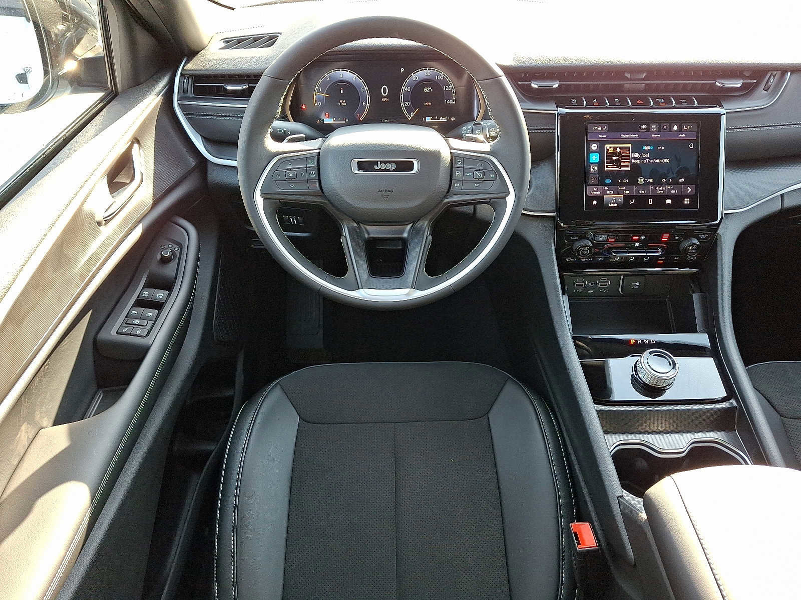 New 2025 Jeep Grand Cherokee L Laredo image 7