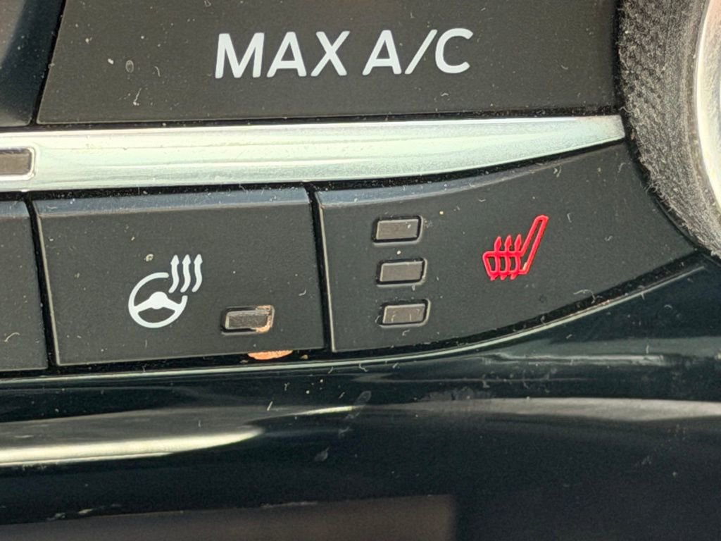 Used 2022 Ford Escape Titanium w/ Class II Trailer Tow Package image 23