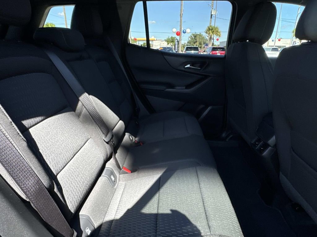 Used 2026 Chevrolet Equinox LT image 9