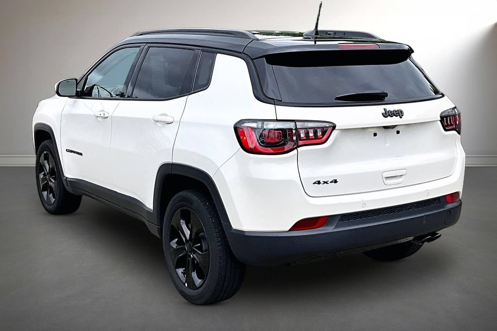 Used 2018 Jeep Compass Latitude w/ Popular Equipment Group AWD/4WD image 4