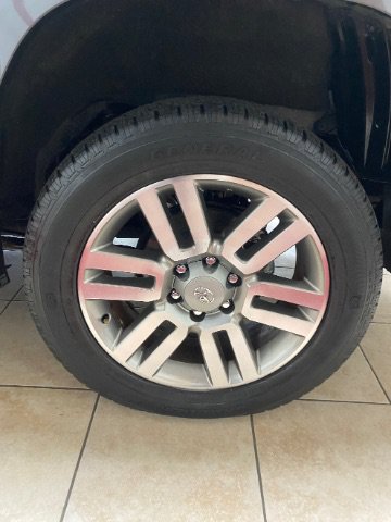 Used 2011 Toyota 4Runner Limited AWD/4WD image 30