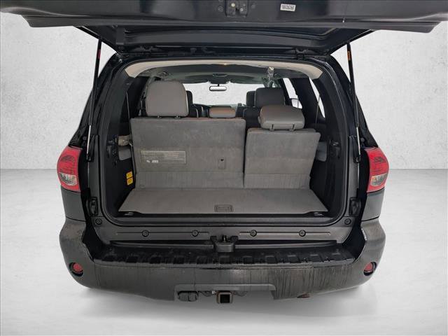 Used 2014 Toyota Sequoia SR5 w/ Premium Package AWD/4WD image 6