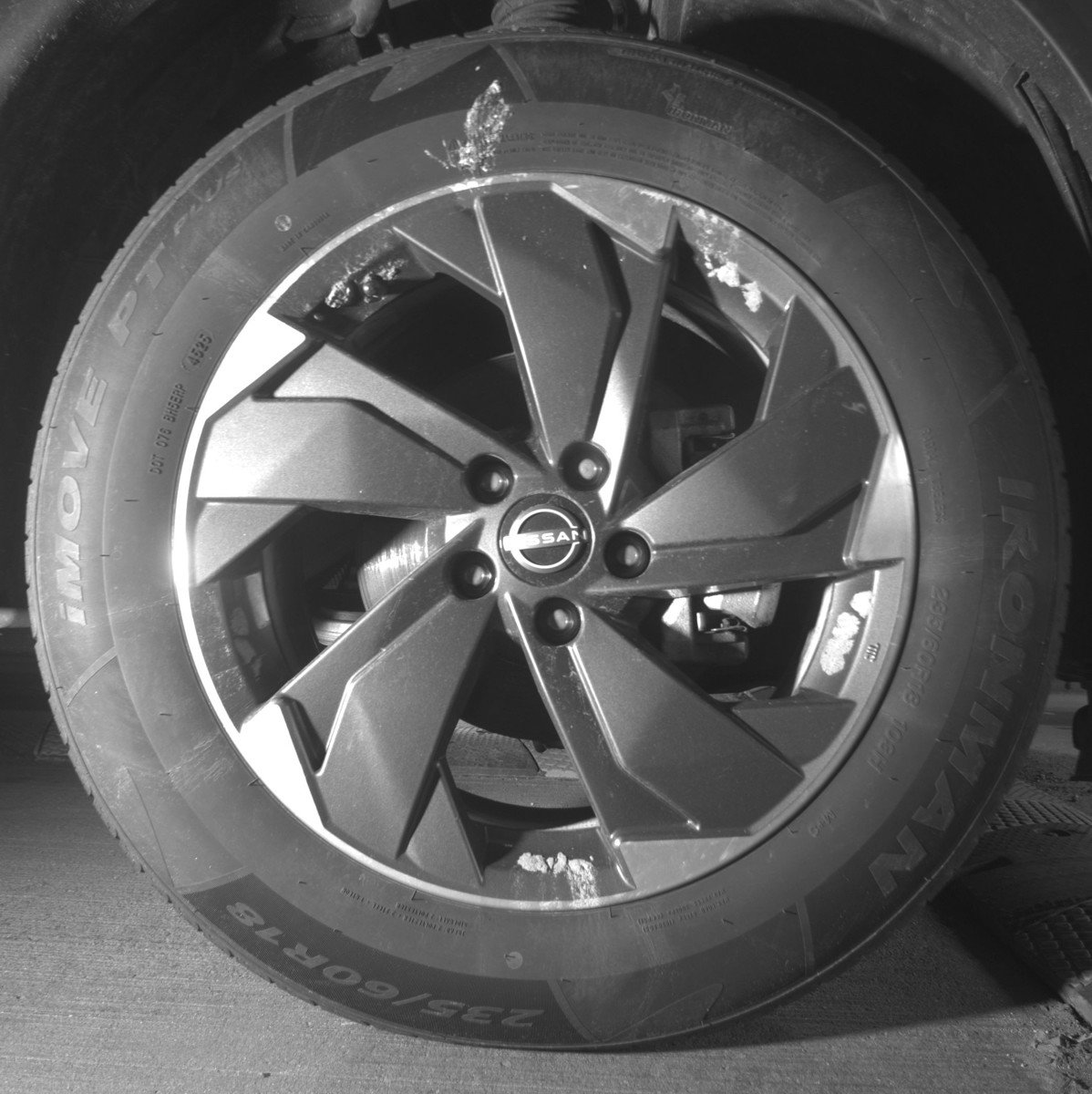 Used 2025 Nissan Rogue SV AWD/4WD image 13