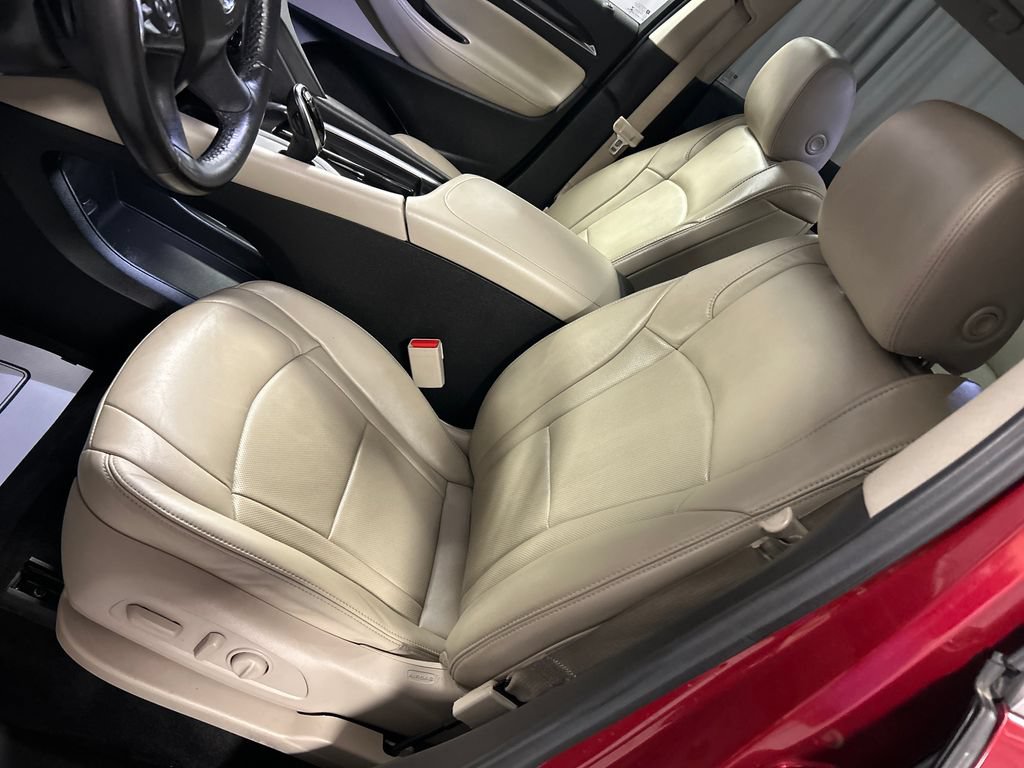 Used 2020 Buick Enclave Essence w/ Trailering Package, 5000 lbs. FWD image 10
