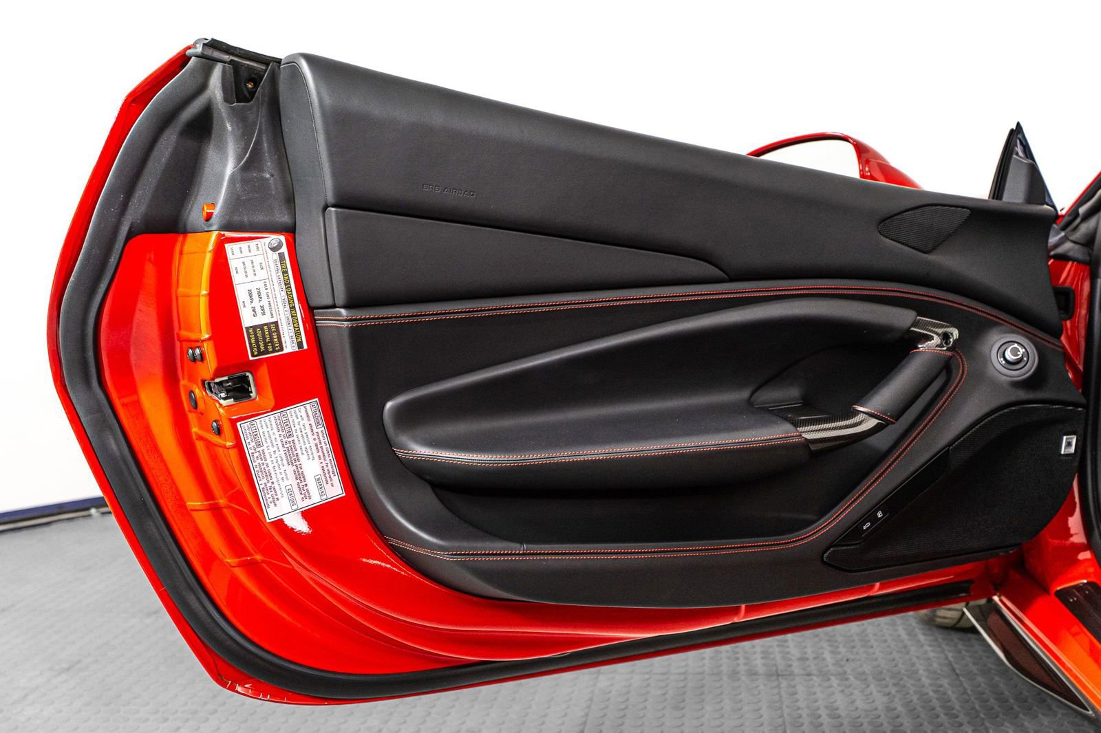 Certified 2021 Ferrari F8 Tributo Base image 28