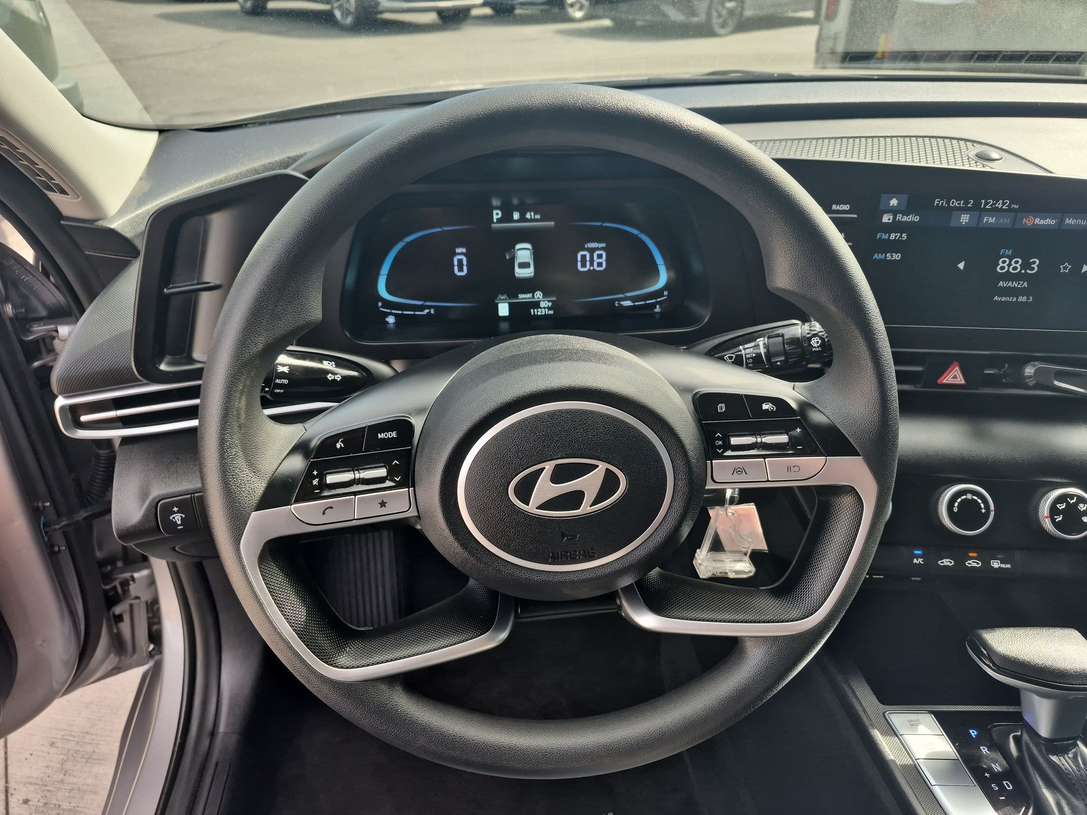 Certified 2025 Hyundai Elantra SE w/ Cargo Package FWD image 18