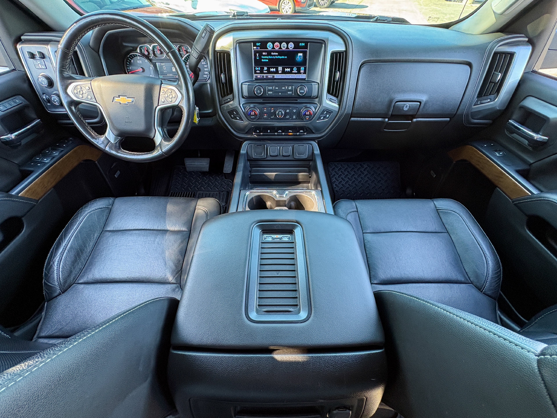 Used 2018 Chevrolet Silverado 1500 LTZ w/ Sport Package AWD/4WD image 2
