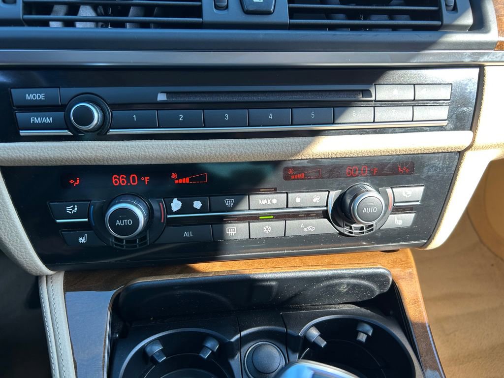 Used 2011 BMW 535i xDrive Sedan AWD/4WD image 15