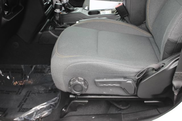Used 2024 Jeep Wrangler Unlimited Sport AWD/4WD image 21
