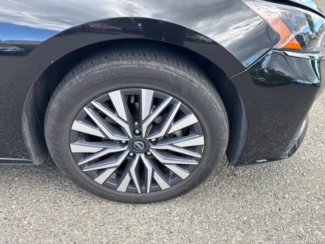 Used 2023 Nissan Altima 2.5 SV FWD image 9