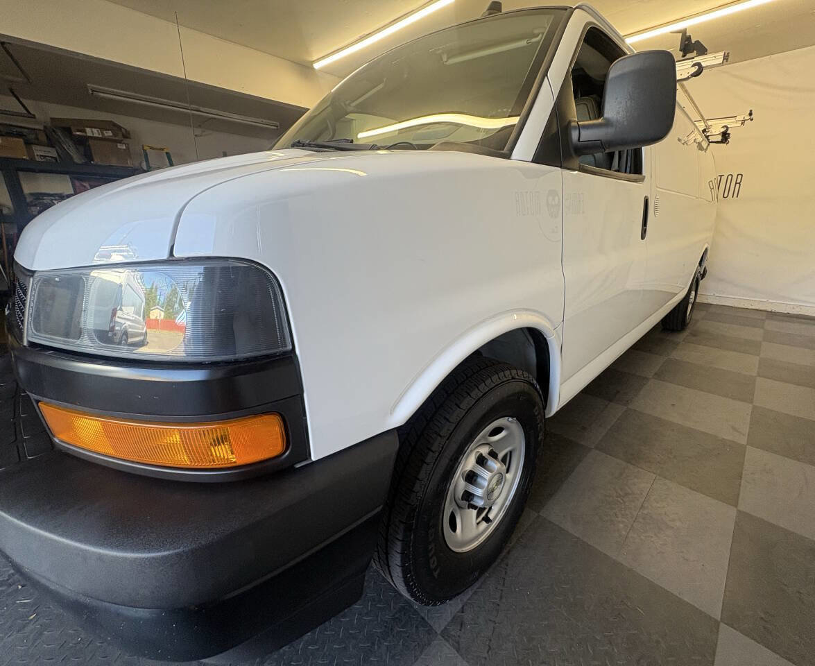 Used 2021 Chevrolet Express 2500 Extended w/ Enhanced Convenience Package image 12
