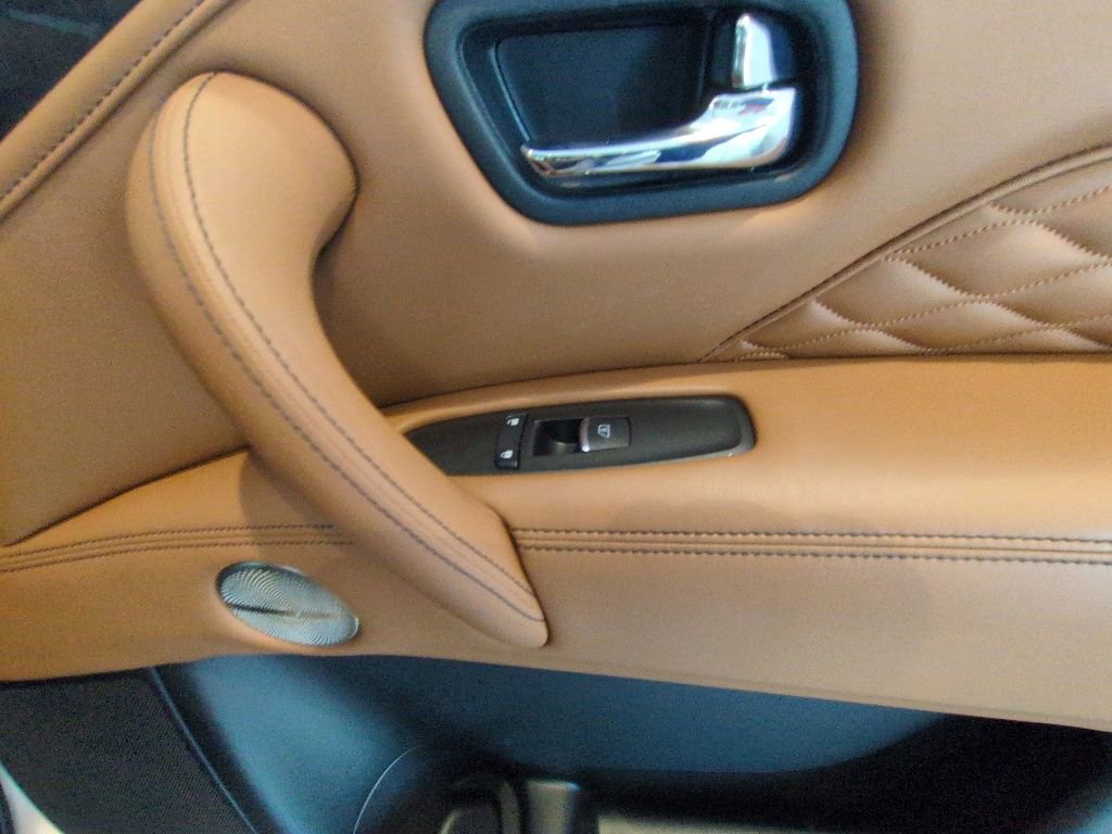 Used 2023 INFINITI QX80 Sensory w/ All-Season Package RWD image 29