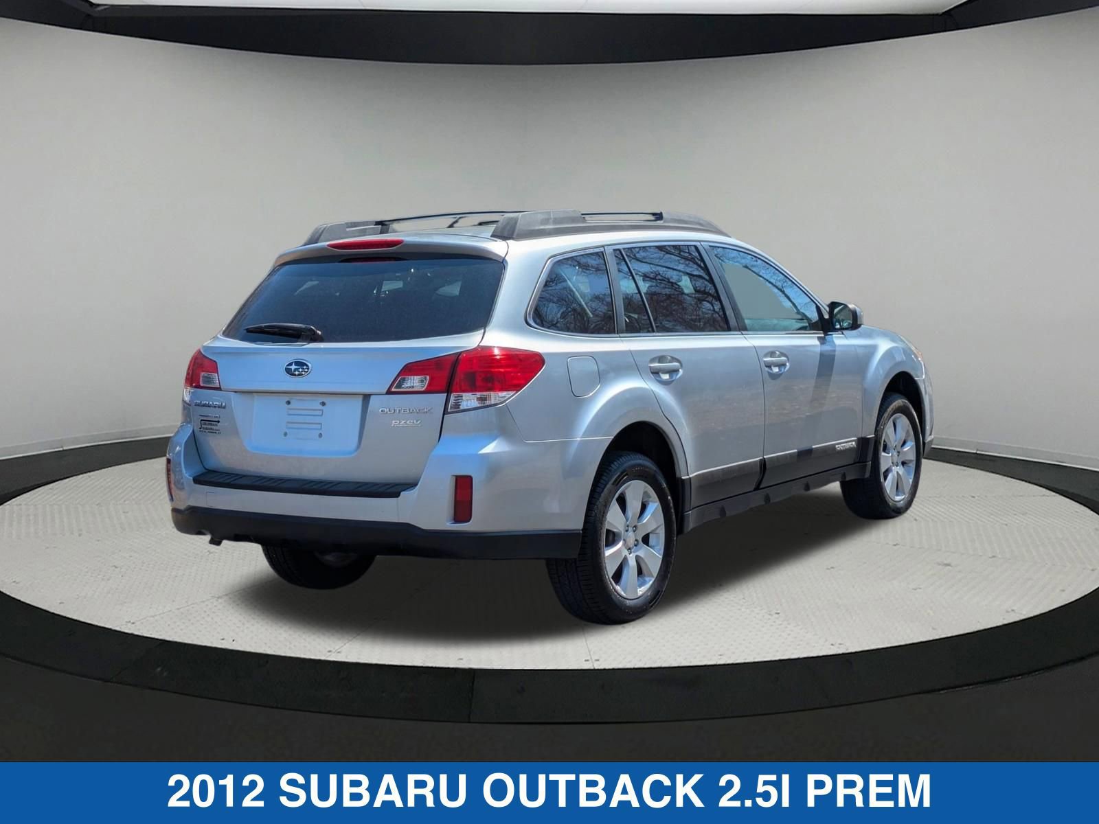Used 2012 Subaru Outback 2.5i Premium w/ All-Weather Pkg image 4