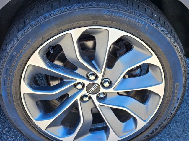 Used 2021 Lincoln Nautilus Reserve image 10